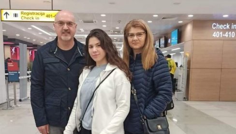 ПОНОС СРБИЈЕ: Емилија Николић са још 25 даровитих вршњака из Србије отпутовала на усавршавање у ЦЕРН