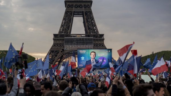 ПОБЕДА КОЈА ЈЕ НАВУКЛА ОСМЕХ НА ЛИЦЕ БРИСЕЛА: Пљуште честитке реизабраном француском председнику