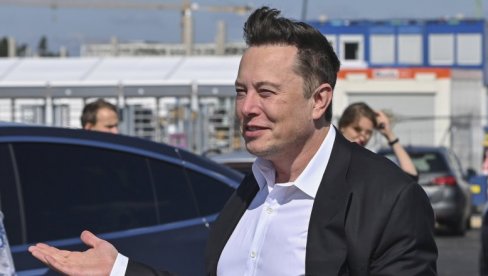 POSLAĆE IH DA KOLONIZUJU MARS Elon Mask kupuje tim u Premijer ligi? Tajkun napravio pometnju na berzi (FOTO)
