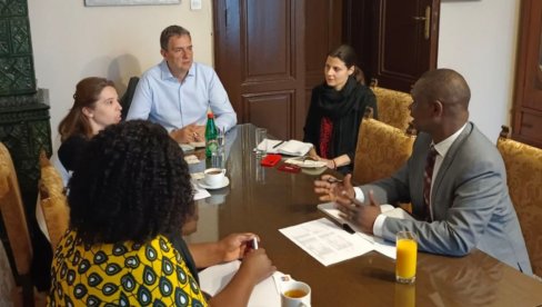 VIŠE STUDENATA IZ ZAMBIJE: Predstavnici ambasade posetitili Rektorat