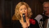 МОРА ДА СЕ ЈАВИ ПОЛИЦИЈИ: Лепа Лукић отпутовала у Канаду - тамо прима пензију од 900 евра