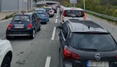 UPRAVA POLICIJE CRNE GORE:Zaustavljen saobraćaj na Dobrakovu prema Srbiji