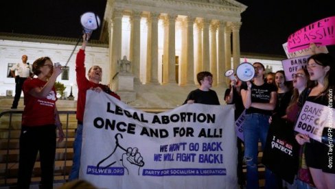 ПРОЦУРИЛИ ДОКУМЕНТИ: Врховни суд САД укида одлуку о легализацији абортуса?