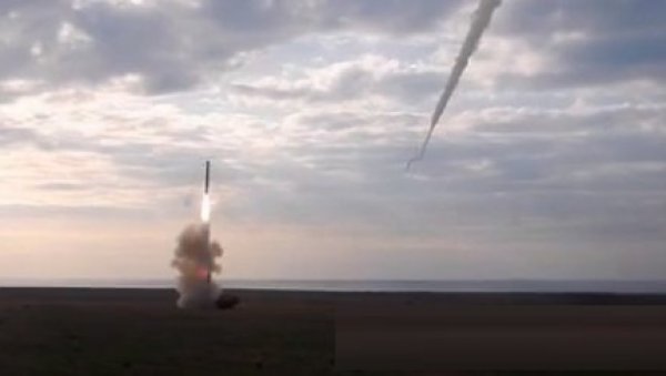 РУСИ УНИШТИЛИ УКРАЈИНСКИ С-300: Ракете Оникс погодиле војни аеродром на који стиже оружје из иностранства (ВИДЕО)