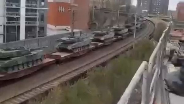 Фински тенкови на виралном видеу нису транспортовани на границу с Русијом, већ на војну вежбу (ИСПРАВКА)