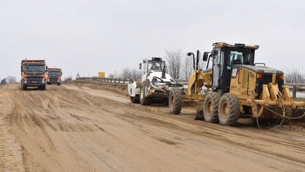 НА СПИСКУ 90 ПАРЦЕЛА: Позив власницима парцела због експропријације