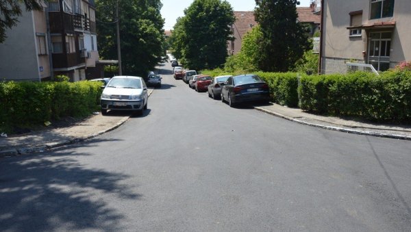 ШИРИ КОЛОВОЗ КРОЗ ОСТРУЖНИЦУ: Сређују саобраћајнице на територији Чукарице