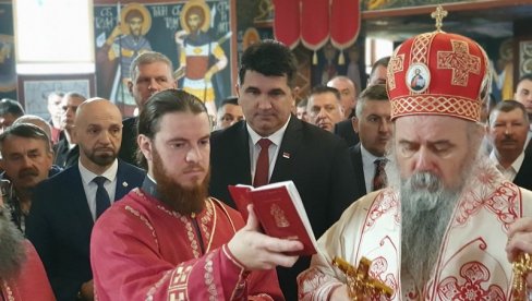 KRSNA SLAVA OPŠTINE LOPARE: Jedinstvom crkve, naroda i vlasti očuvaće se Republika Srpska i Srbi
