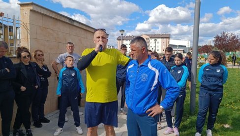 DIVAC PONOVO DOKAZAO HUMANOST: Sportisti Istočnog Sarajeva organizovali humanitarnu trku za Nebojšu Mičića