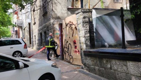 POŽAR U CENTRU BEOGRADA: Gorelo zdanje pored kuće Nikole Pašića, nije prvi put da ga je zahvatila vatra (FOTO/VIDEO)