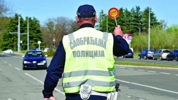 НАСИЛНИЧКА ВОЖЊА КОД ВРЧИНА: Држављанин Бугарске возио мртав пијан, надувао 2.14 промила