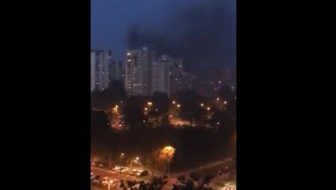 ГОРЕЛО САМО СМЕЋЕ И ТРАВА: Пожар на Новом Београду избио у фирми ИМТ (ВИДЕО)