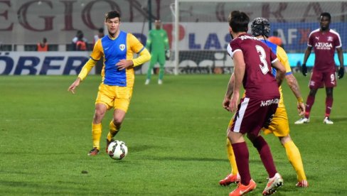 ДЕЈАН СТАНКОВИЋ: „Кратке“ клупе коче  Рапид и Штурм