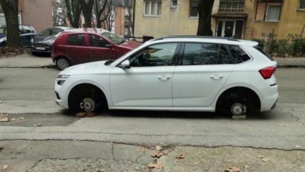 БЕЗ КАТАЛИЗАТОРА ЗА СВЕГА 2 МИНУТА: Осим точкова и акумулатора, на мети лопова и други делови аутомобила