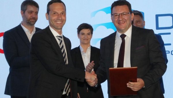 ПОТПИСАН УГОВОР СА ИТ ГИГАНТОМ: Oracle отвара први регионални центар у југоисточној Европи у Крагујевцу