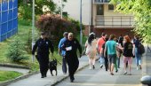 TRI DOJAVE O BOMBAMA U BEOGRADU LAŽNE: Policija proverava ostale lokacije