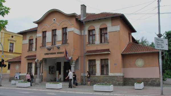 „РАЂАЊЕ СТАКЛАРСТВА У СРБИЈИ“: Нова изложба Завичајног музеја у Јагодини