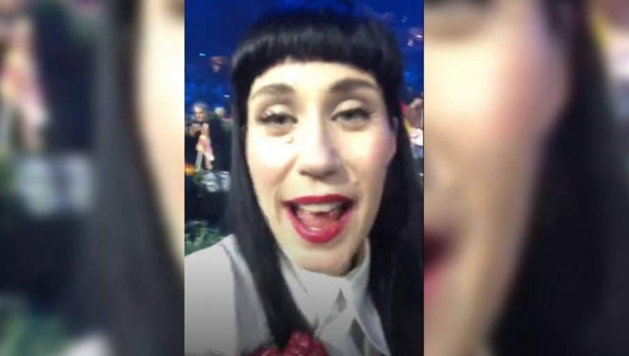 Slika broj 1042510. KONSTRAKTA SE JAVILA NAKON NASTUPA: Ana pokazala atmsferu sa Evrovizije (VIDEO)