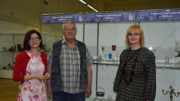 ЈАГОДИНА - КОЛЕВКА СТАКЛАРСТВА: Изложба у Завичајном музеју