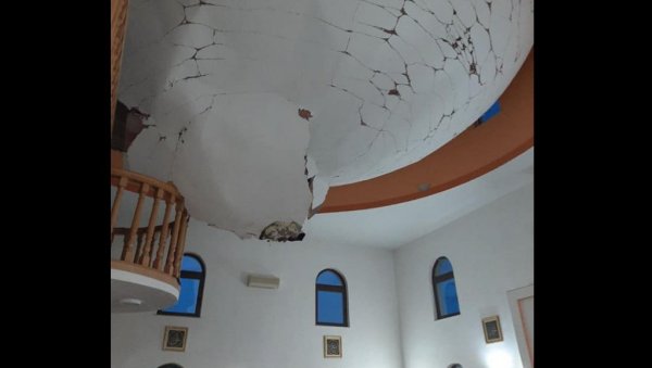 УРУШИЛА СЕ КУПОЛА НА ЏАМИЈИ У САРАЈЕВУ: Све верске активности обустављене до даљњег