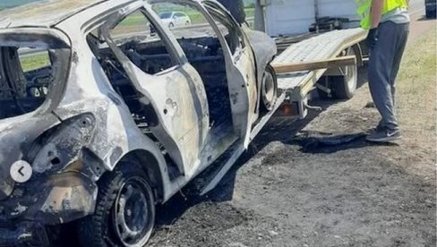 ВАТРА ПРОГУТАЛА АУТОМОБИЛ: Пожар на путу Ниш - Лесковац, од возила остала само шкољка (ФОТО)