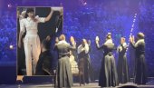SNIMAK IZ PUBLIKE: Stranci u euforiji pevaju Biti zdrava!, tapšu - cela hala KAO JEDAN (VIDEO)