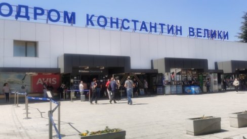 ДВЕ НОВЕ ДОЈАВЕ О БОМБИ: На мети Београђанка и нишки аеродром