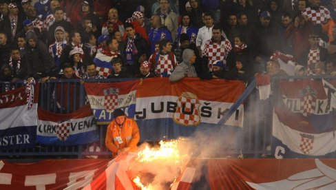 SVET SE SMEJE HRVATIMA: Navijači Hajduka iz Splita ni sami ne mogu da veruju šta im se desilo (VIDEO)