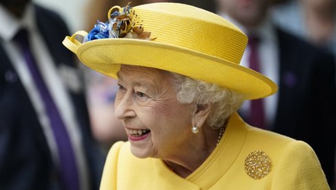 KRALJICA ŠALJE PORUKU NACIJI: Elizabeta donela odluku kako će proslaviti 70 godina na tronu