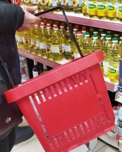 НЕРАДНА НЕДЕЉА ПО НОВИМ ПРАВИЛИМА? Послодавци, запослени у трговини, али и грађани Црне Горе ишчекују објављивање коначне одлуке: