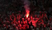 GORI FRANKFURT: Spektakularan doček, 200 hiljada navijača slavi fudbalere Ajntrahta  (VIDEO)