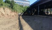 POČELO ZACEVLJENJE PARIPOVCA: Deponija ispod nadvožnjaka u Trgovačkoj ulici u Žarkovu više ne postoji