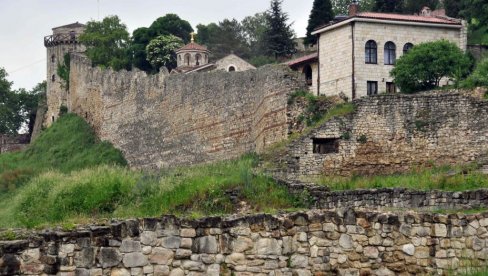 СВЕ ПОД КАМЕРАМА ДО КРАЈА 2022: Посао на постављању новог система заштите Београдске тврђаве у току