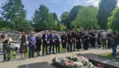 POLA GODINE OD MRKINE SMRTI: Šestomesečni pomen Milutinu Mrkonjiću na Novom groblju