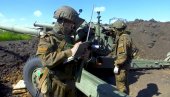 RUSI OBJAVILI SNIMAK: Dejstvo haubica 152 mm Msta-B na položaje ukrajinske vojske (VIDEO)