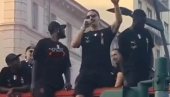 A BEZ NADE NIŠTA... Zlatan Ibrahimović pustio omiljenu pesmu, pa vređao Turčina (VIDEO)