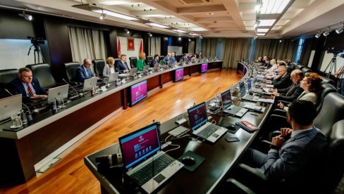 ПОВУЧЕН ЗАКОН О ПОПИСУ: Влада Црне Горе донела одлуку, за сада без образложења