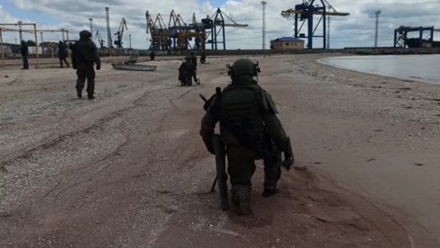 RUSKI SAPERI U AKCIJI: Ministarstvo odbrane objavilo snimak iz Marijupolja (VIDEO)