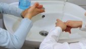 УЧЕ И О ХИГИЈЕНИ: Колико знају вождовачки ђаци - Како правилно прати руке руке и како да се не добију вашке