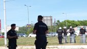 UŽIVO SA ULICA BEOGRADA: Ključa pred derbi - Hapšenja na ulicama, helikopter nadleće Autokomandu (FOTO/VIDEO)