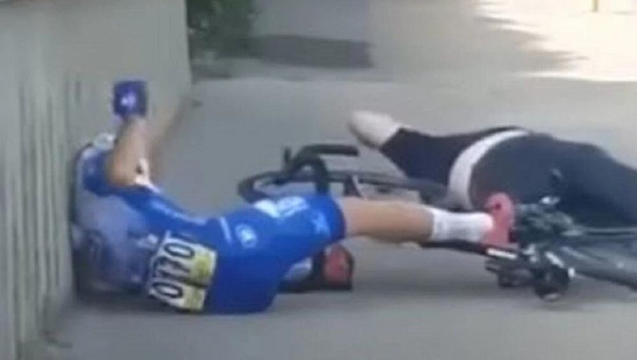 UZNEMIRUJUĆE: Biciklista ubio čoveka na 400 metara od cilja (VIDEO)