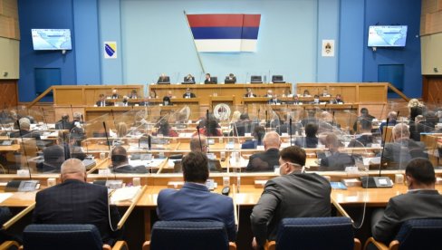 ZAVRŠENO GLASANJE: Poslanici biraju delegate u Vijeću naroda Srpske
