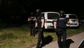 ТРИ МЕТКА БИЛА КОБНА ПО ВУКА: Полиција и даље трага за Ђуром Н. (23) због сумње да је у недељу увече починио убиство у насељу Јаково
