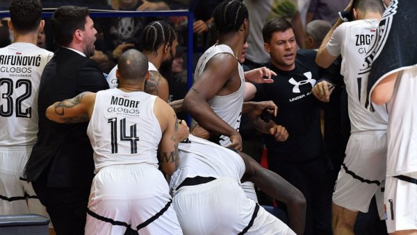 ПОЈАВИО СЕ НОВИ СНИМАК ИНЦИДЕНТА У ДЕРБИЈУ: Матијас Лесор је због овога полудео и хтео да се бије са навијачима (ВИДЕО)