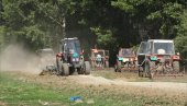 TRADICIONALNA AKCIJA: Poljoprivrednici iz Bačkog Brega zasukali rukave