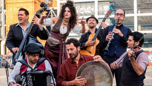 DŽIPSI ORKESTAR U BEOGRADU: Popularni bend iz Španije 19. juna svira u Botaničkoj bašti Jevremovac