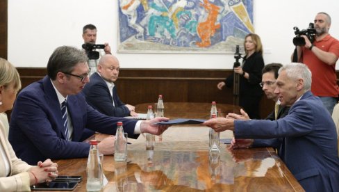 SASTANAK SA BOCAN-HARČENKOM: Vučić sutra sa ambasadorom Rusije