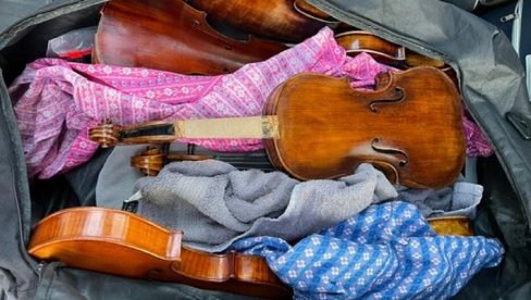 НЕСВАКИДАШЊИ ПОКУШАЈ КРИЈУМЧАРЕЊА: Цариници осујетили покушај нелегалног изношења мајсторских виолина