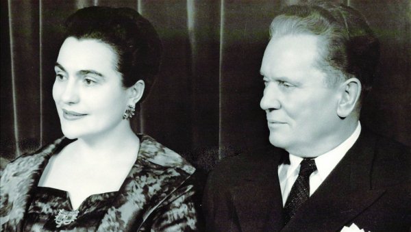 ОД ИДИЛЕ ДО ПАКЛА: Како су се разводили Тито и Јованка - политичка позадина