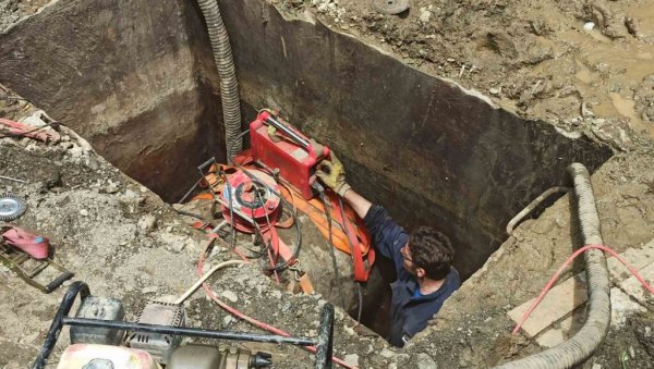 САНИРАН КВАР КОД КРУШЕВЦА: Пуштена вода у систем